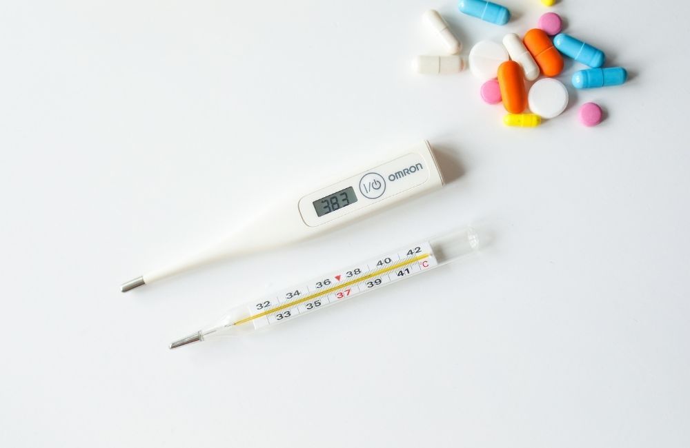 DIFFERENZE TRA I TERMOMETRI PER MISURARE LA FEBBRE